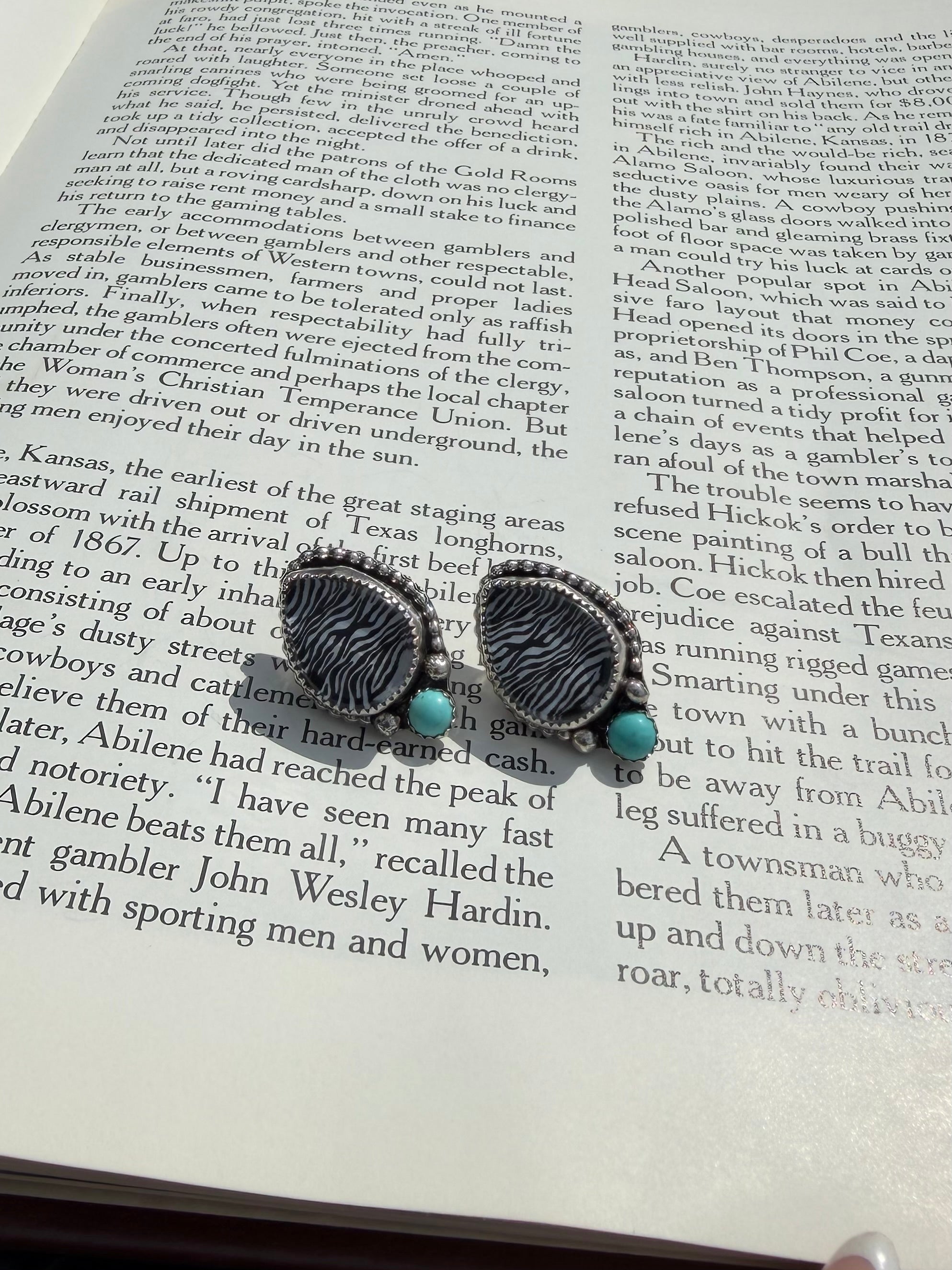 Zebra Kingman Studs