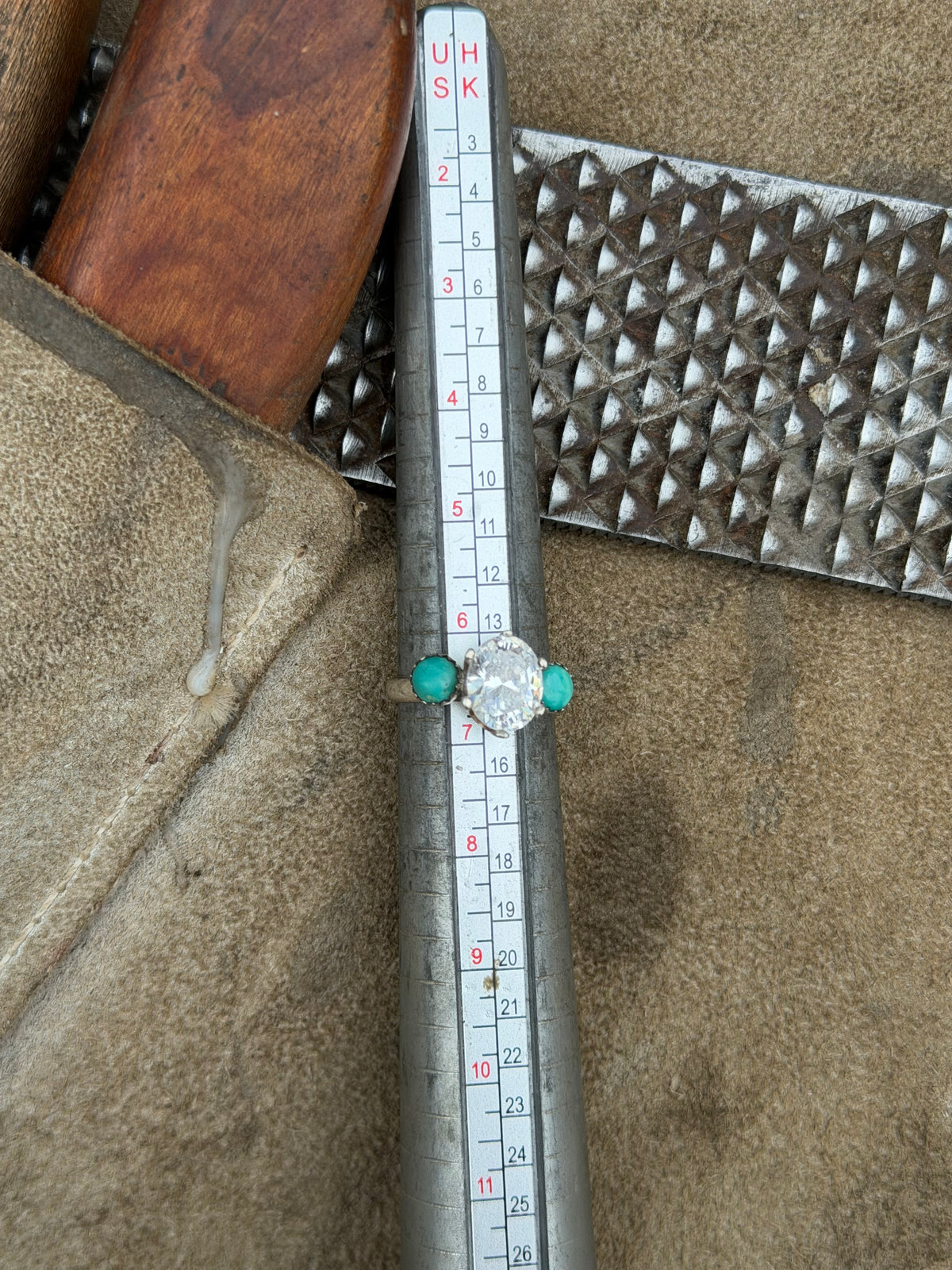 Oval Size 6.5