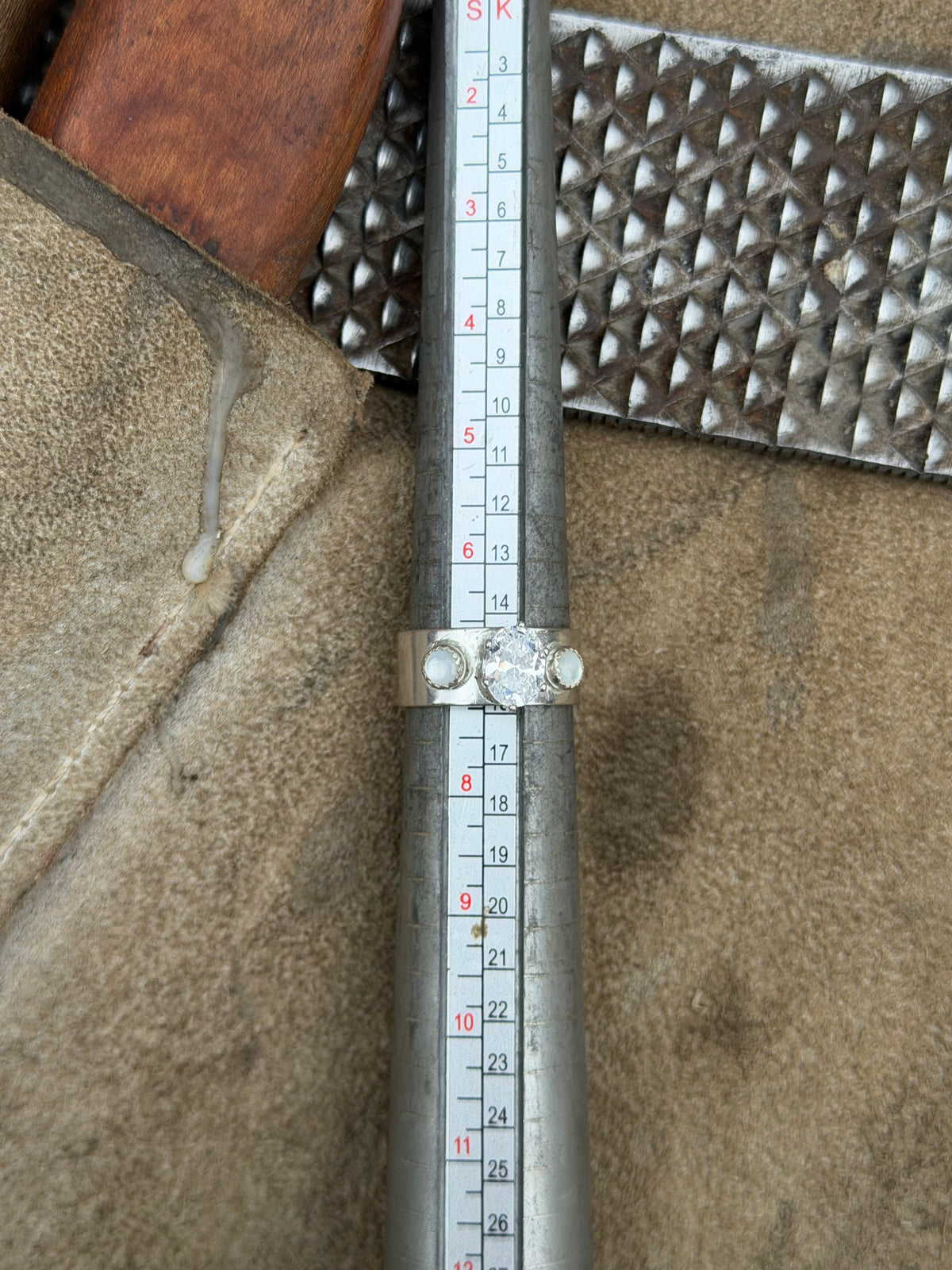 Wide Band Oval MOP Size 7
