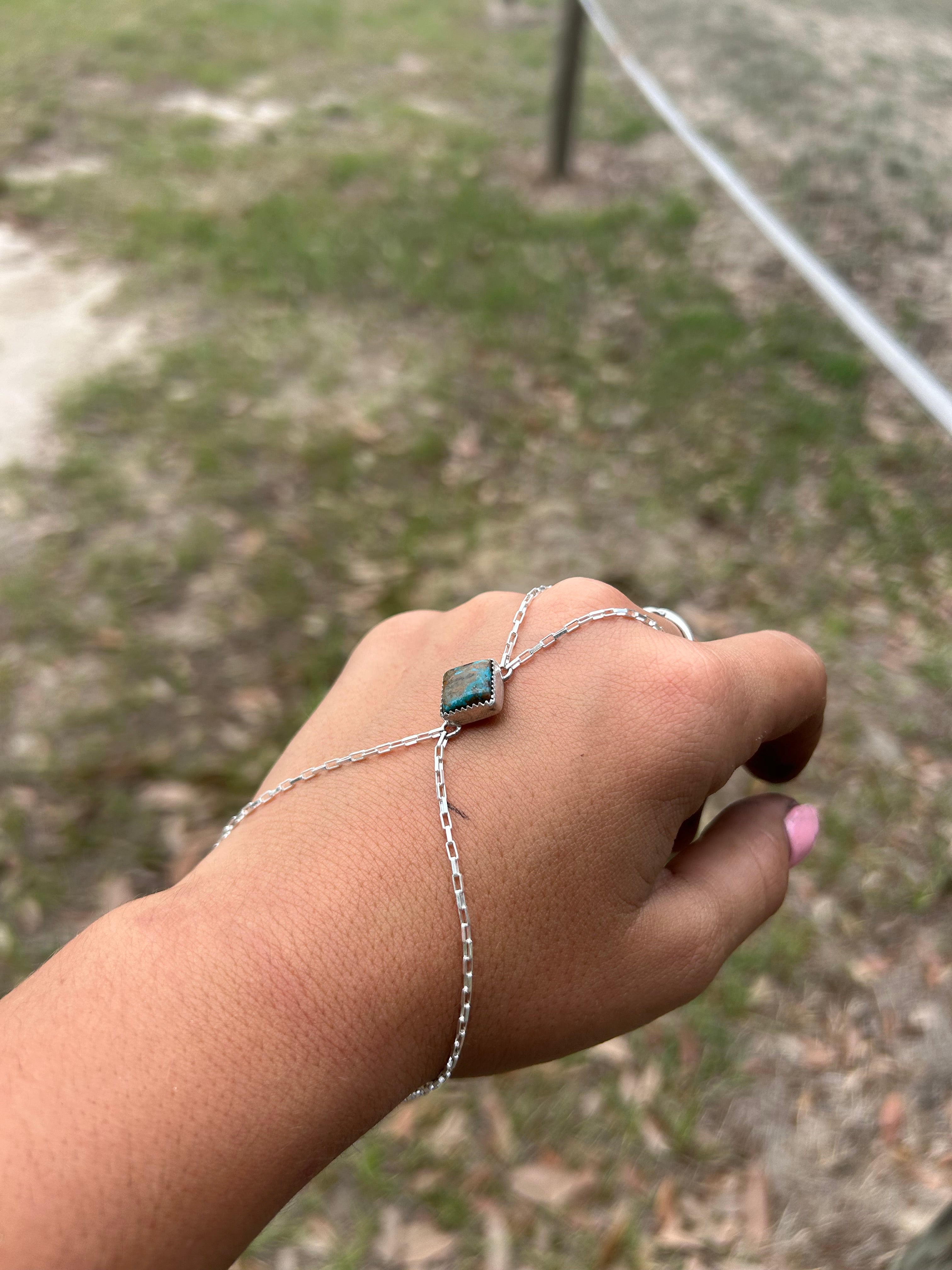 Nevada Blue Diamond Handchain