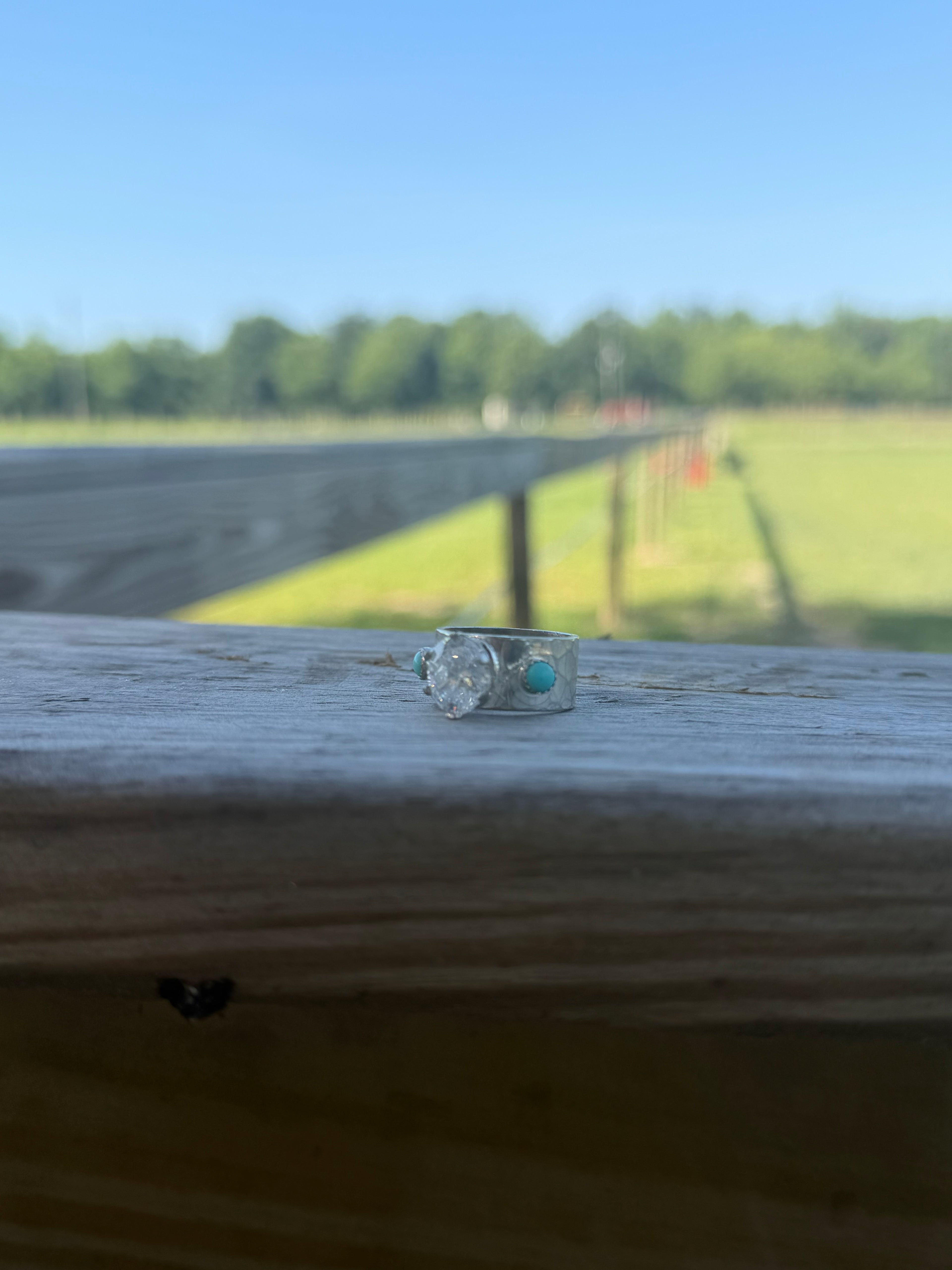 Size 7 Oval (read desc)
