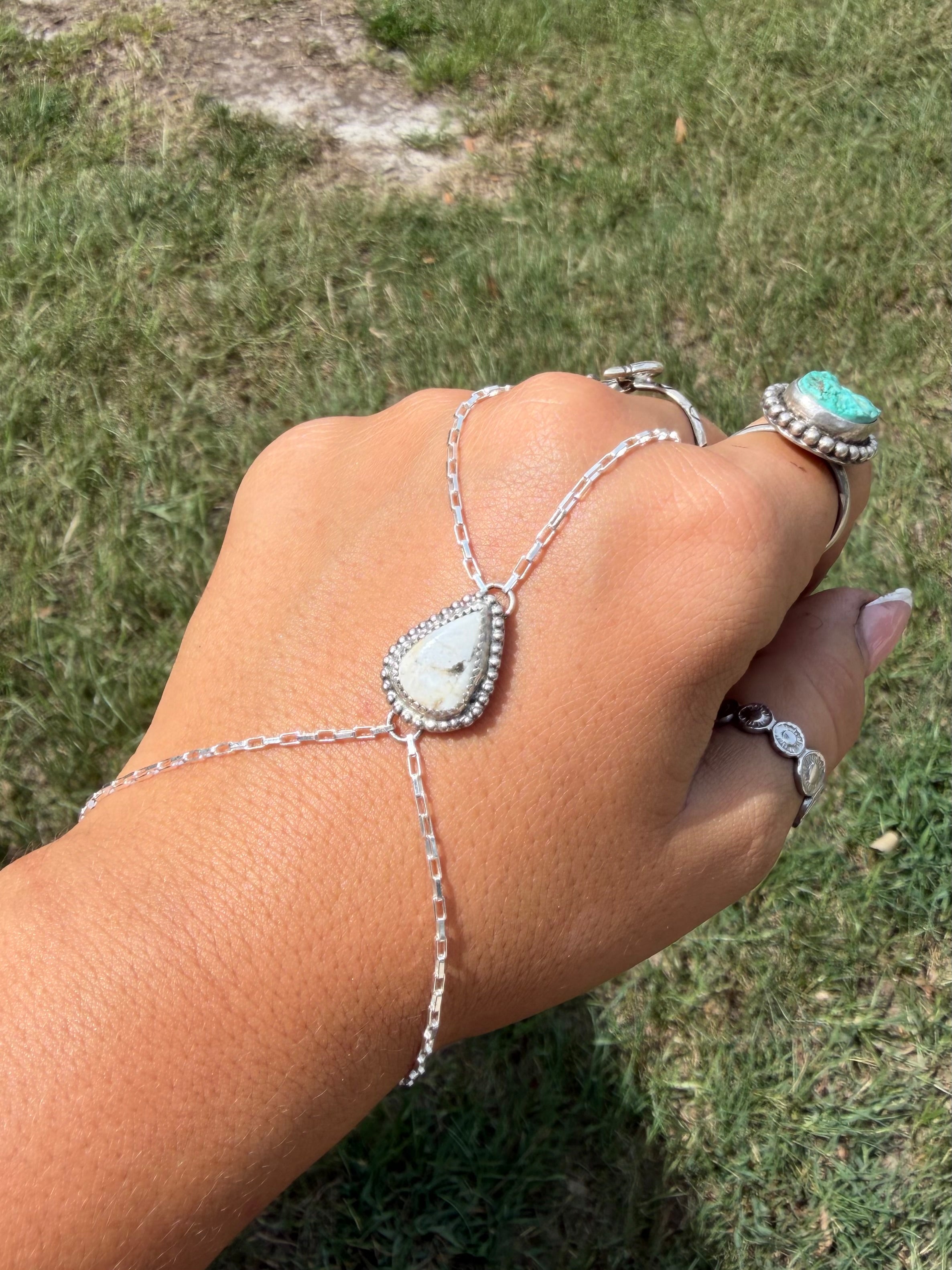 White Buffalo Handchain